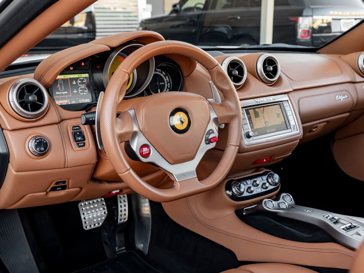 2010 Ferrari California Base