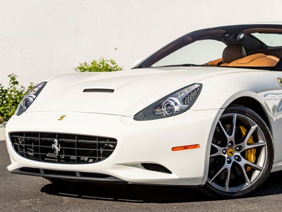 2010 Ferrari California Base