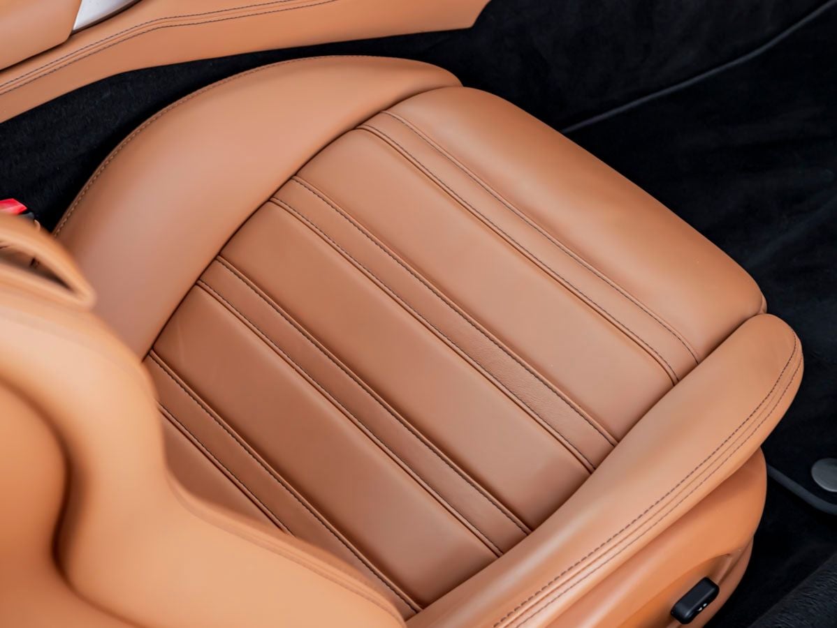 2010 Ferrari California Base