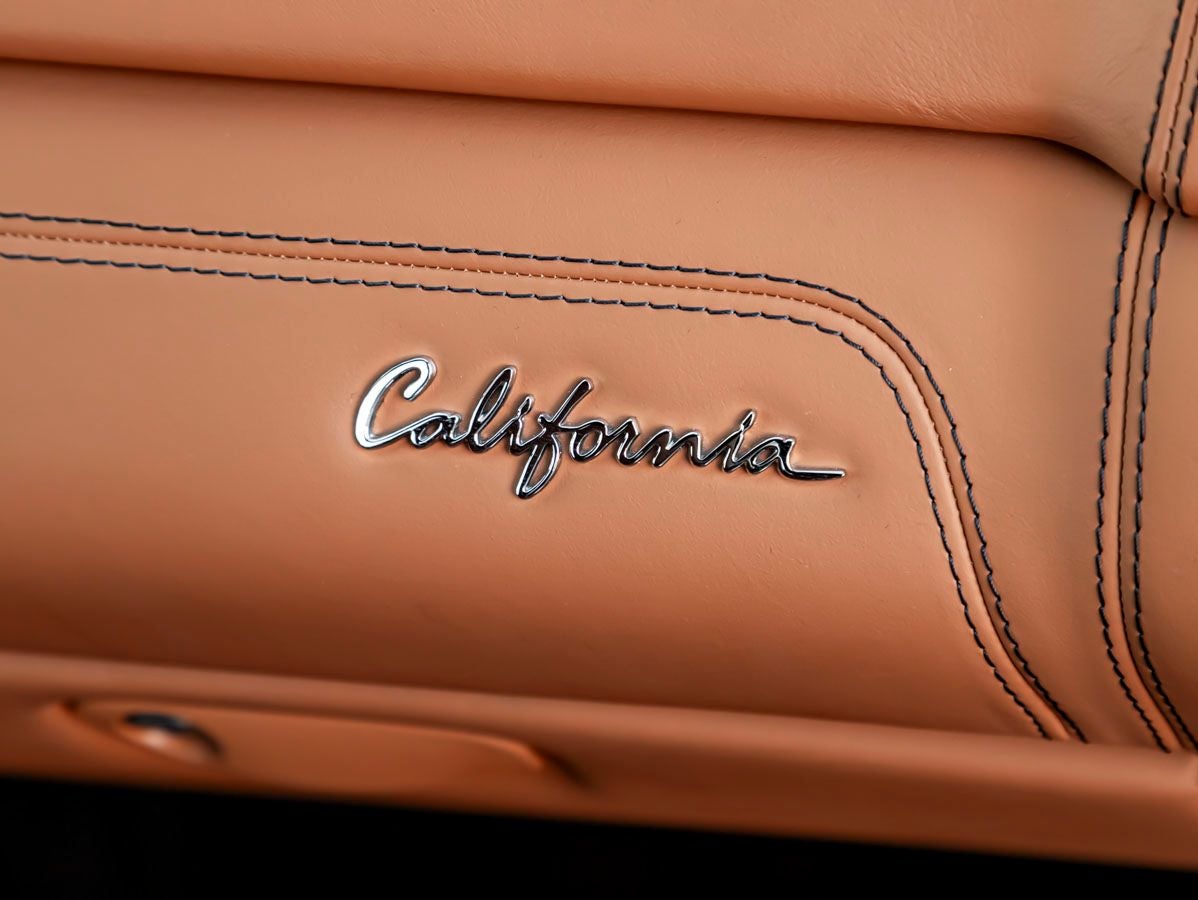 2010 Ferrari California Base