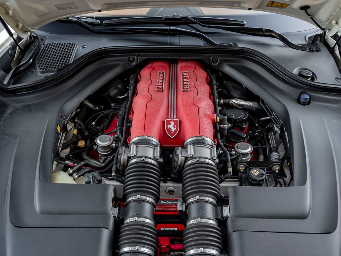 2010 Ferrari California Base