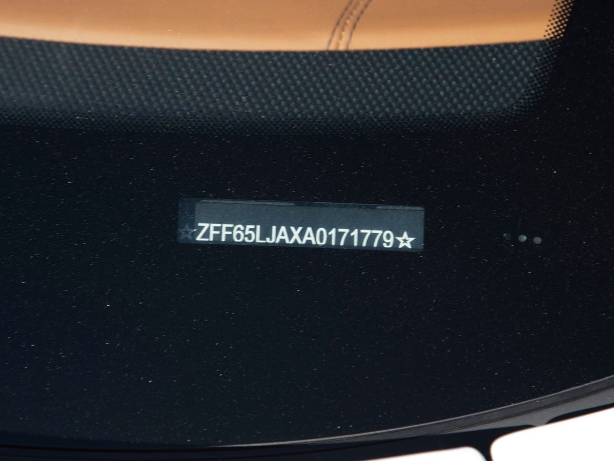 2010 Ferrari California Base