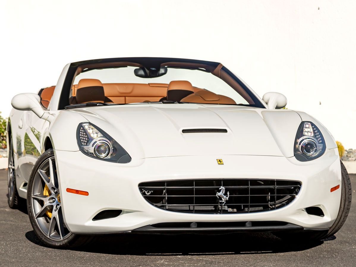 2010 Ferrari California Base