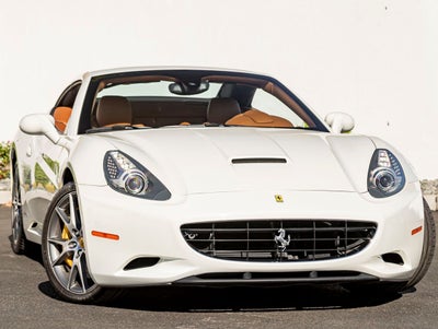 2010 Ferrari California Base