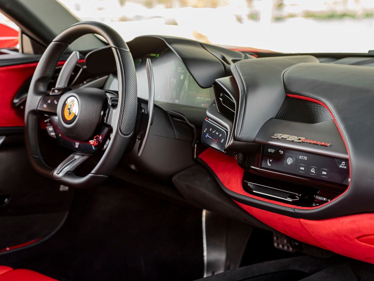 2022 Ferrari SF90 Stradale Base