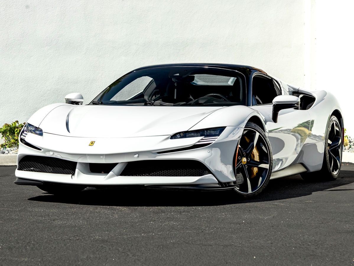 2024 Ferrari SF90 Spider Base