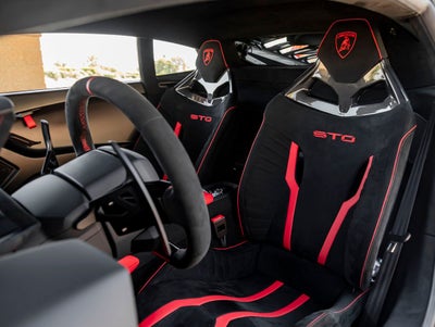 2024 Lamborghini Huracan STO Base