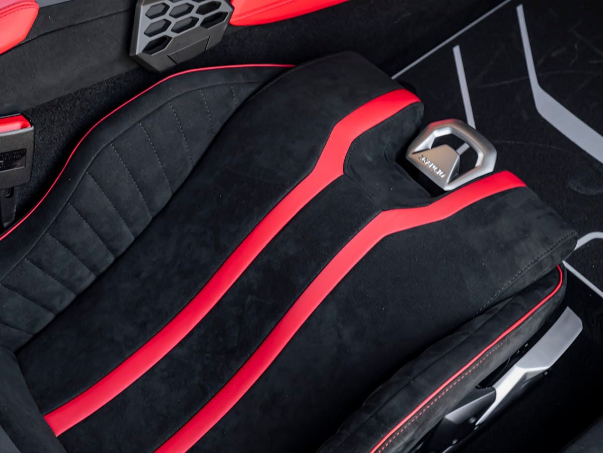2024 Lamborghini Huracan STO Base