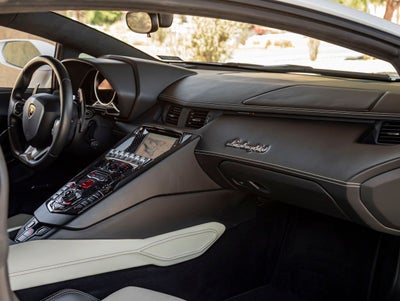 2014 Lamborghini Aventador Base