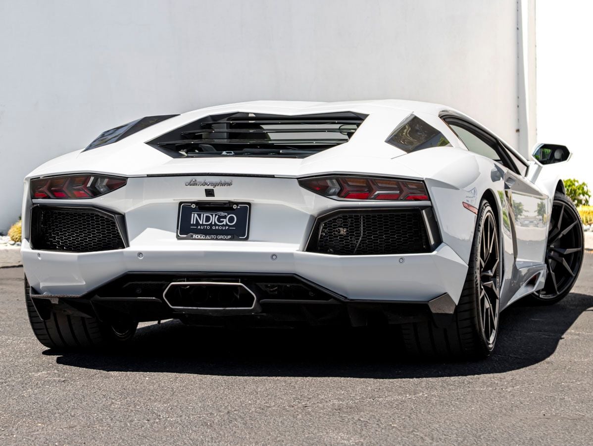 2014 Lamborghini Aventador Base