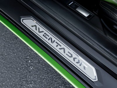 2013 Lamborghini Aventador LP700-4