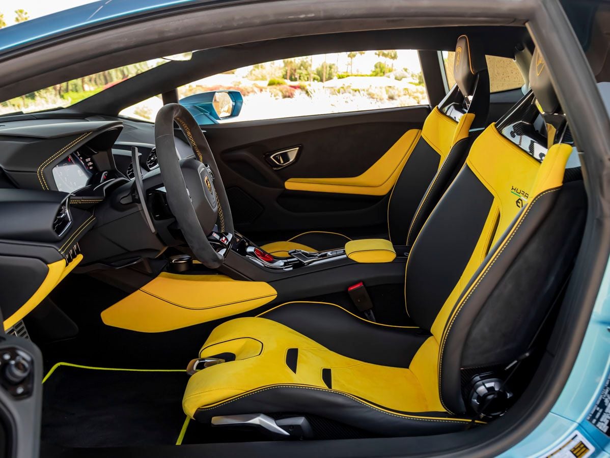 2022 Lamborghini Huracan EVO Base