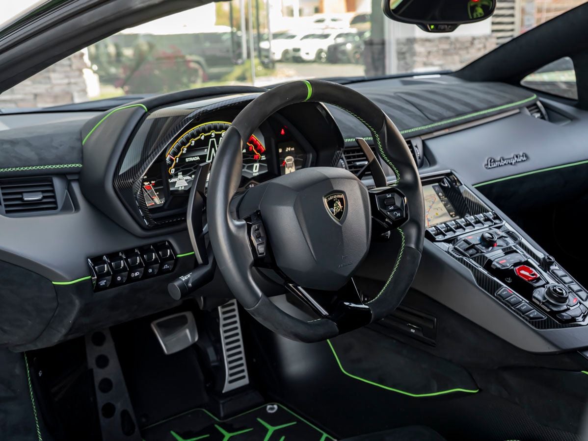 2020 Lamborghini Aventador SVJ Base