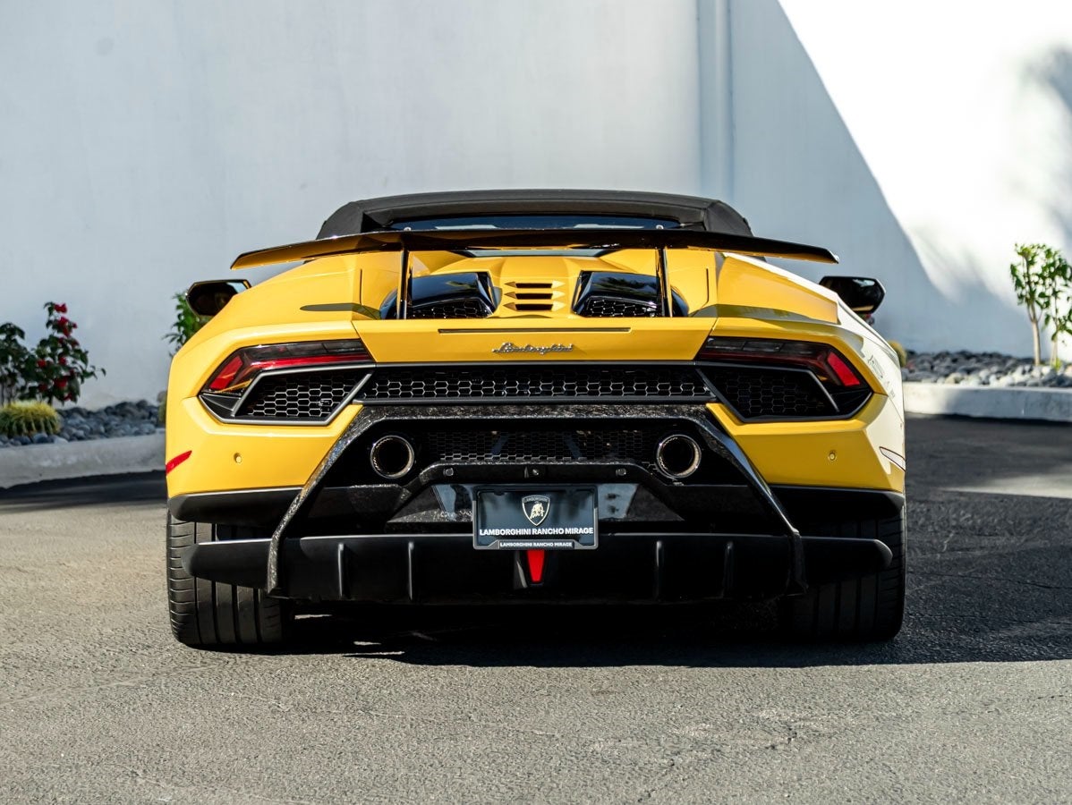 2019 Lamborghini Huracan Performante