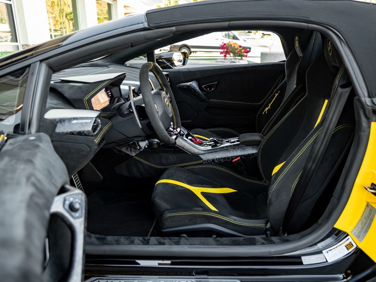 2019 Lamborghini Huracan Performante