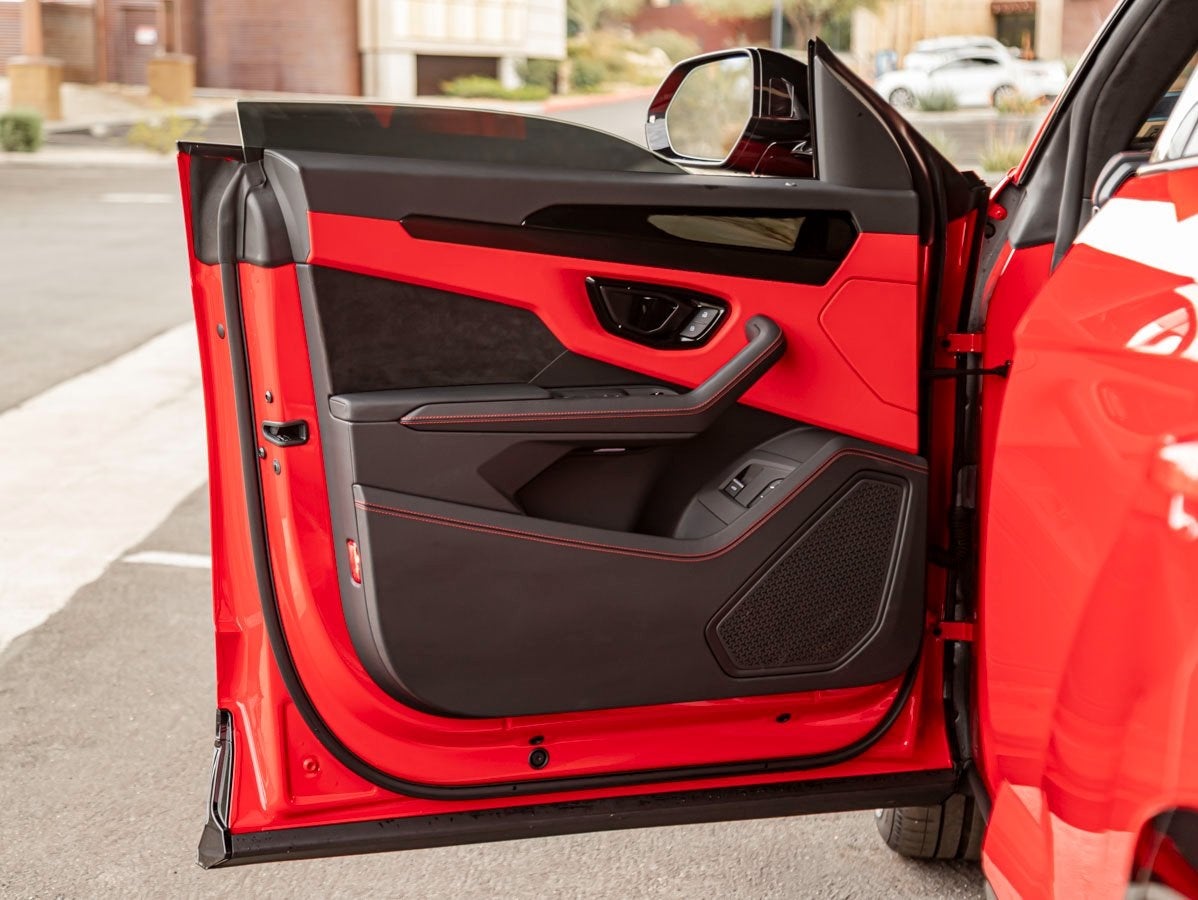 2024 Lamborghini Urus S