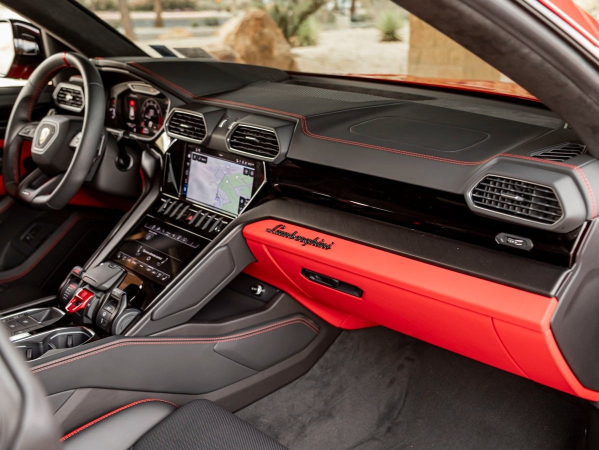 2024 Lamborghini Urus S