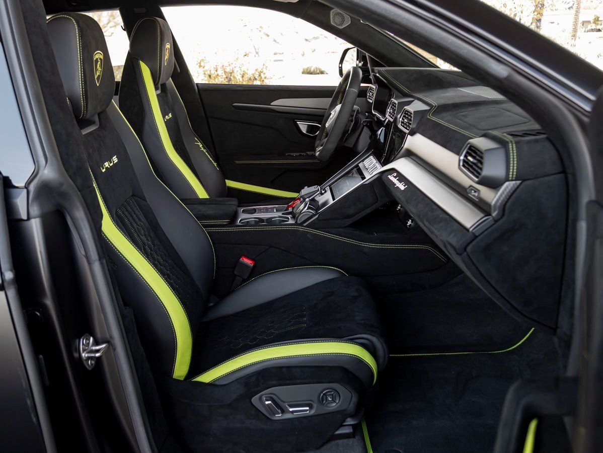 2023 Lamborghini Urus Performante