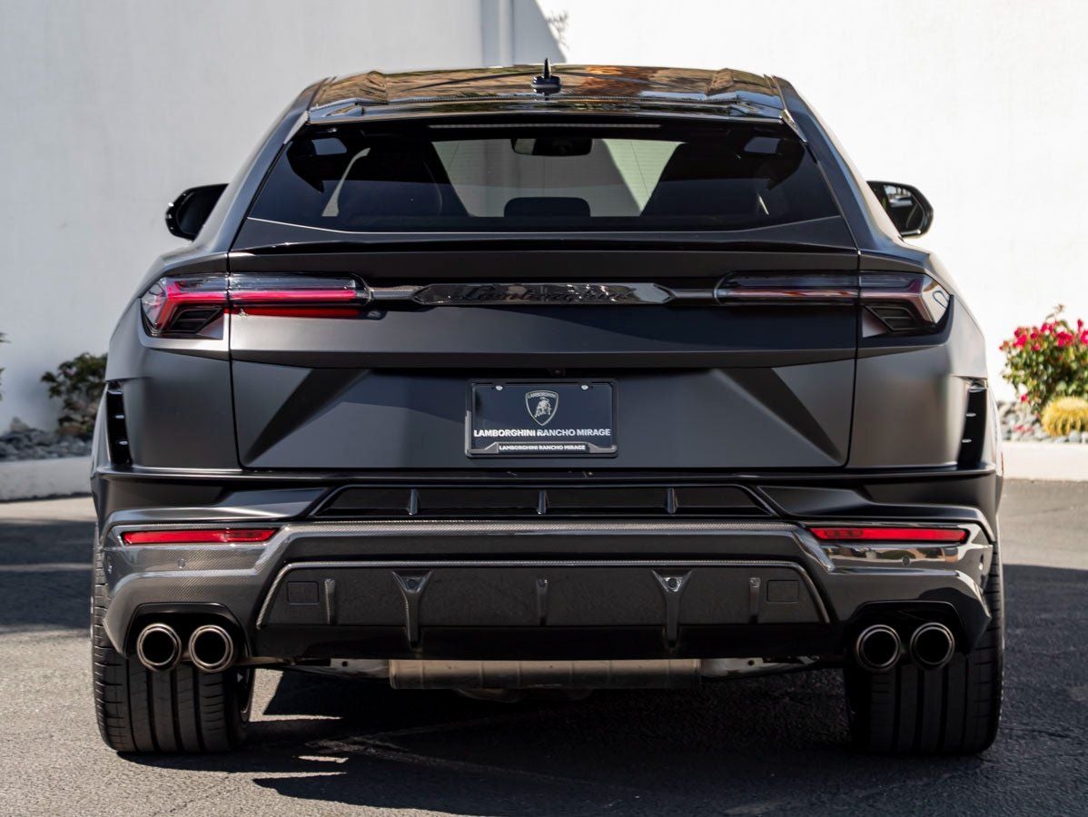 2023 Lamborghini Urus Performante