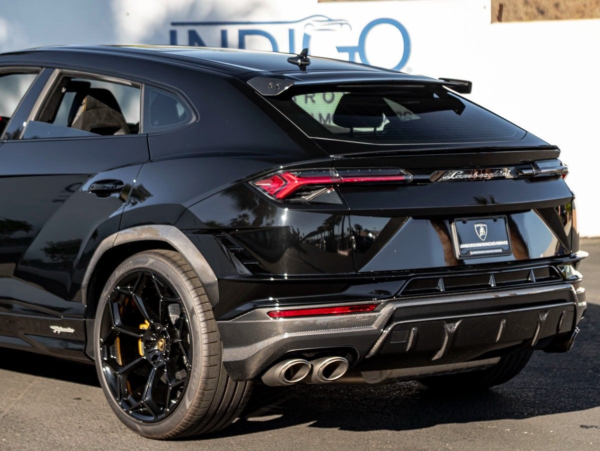 2024 Lamborghini Urus Performante