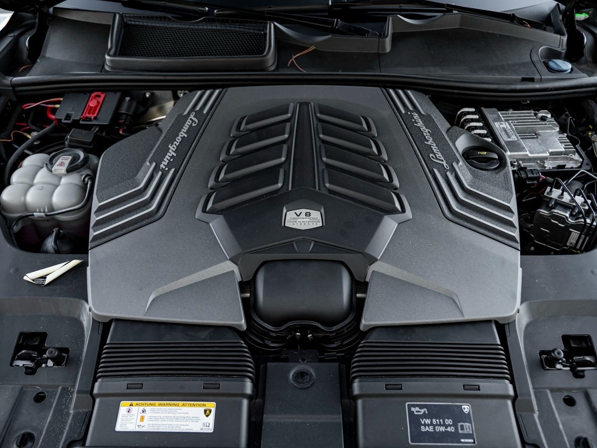 2024 Lamborghini Urus Performante