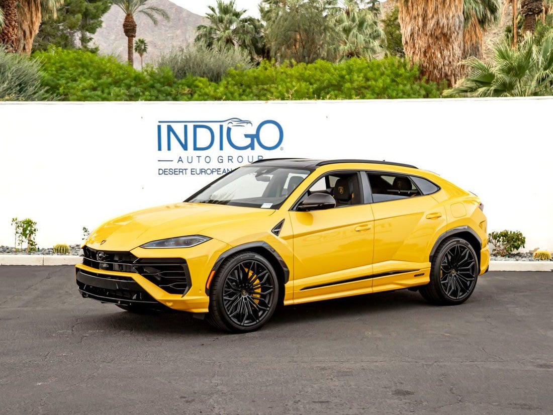 2026 Lamborghini Urus SE — photo 1 of 31