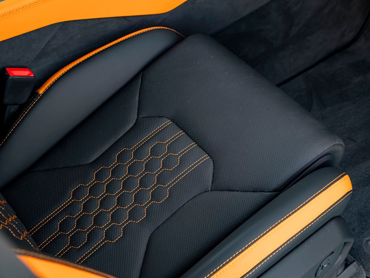 2025 Lamborghini Urus SE