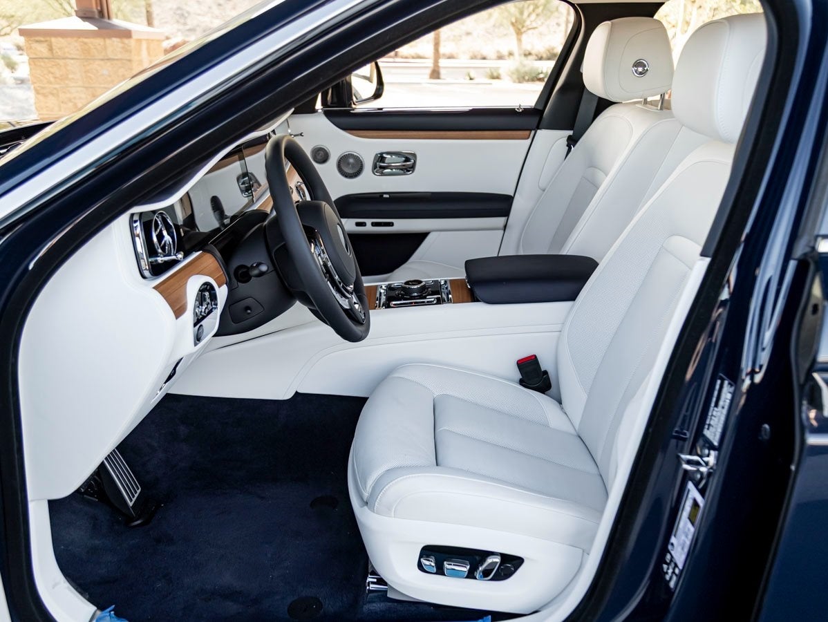 2025 Rolls-Royce Ghost 