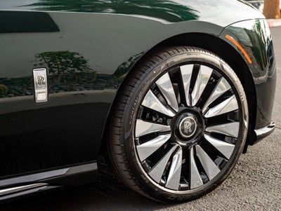 2026 Rolls-Royce Spectre 