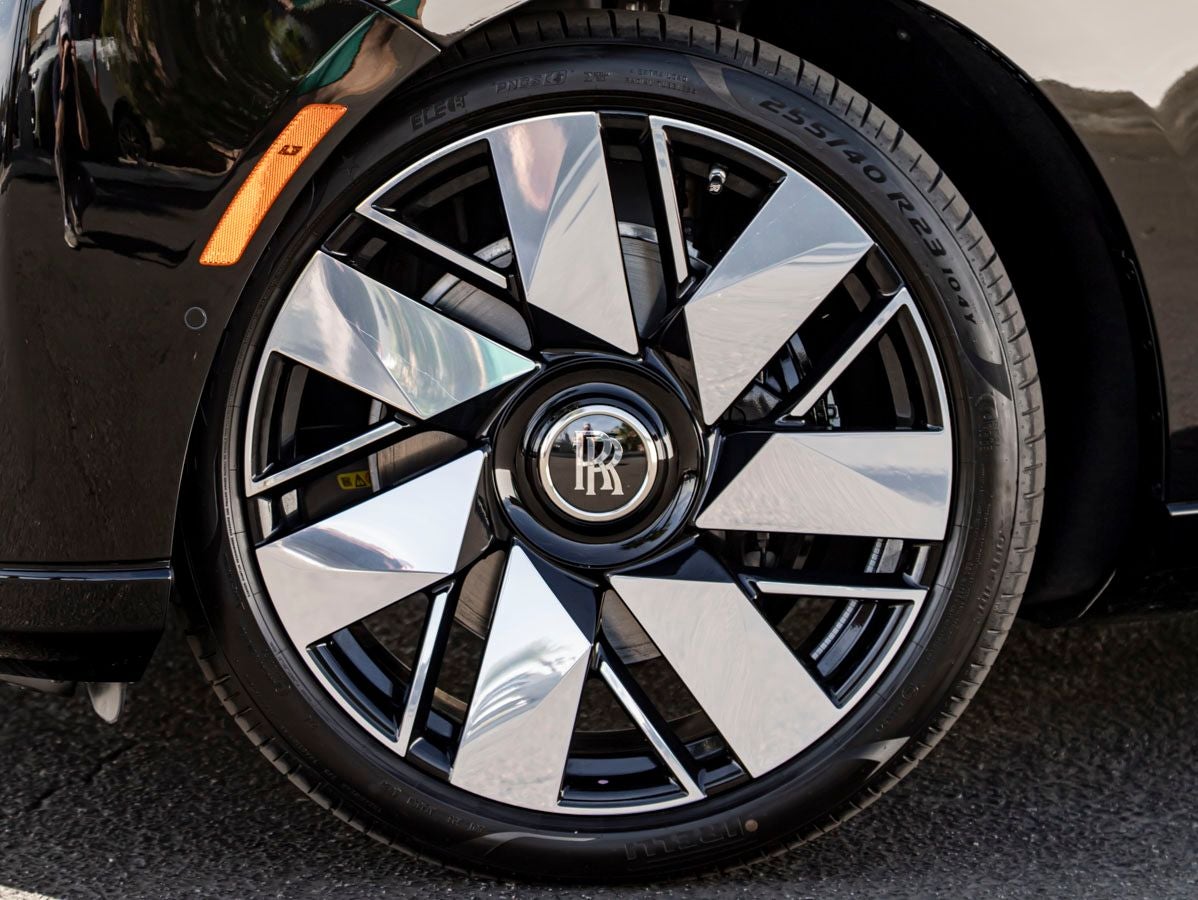 2027 Rolls-Royce Cullinan 