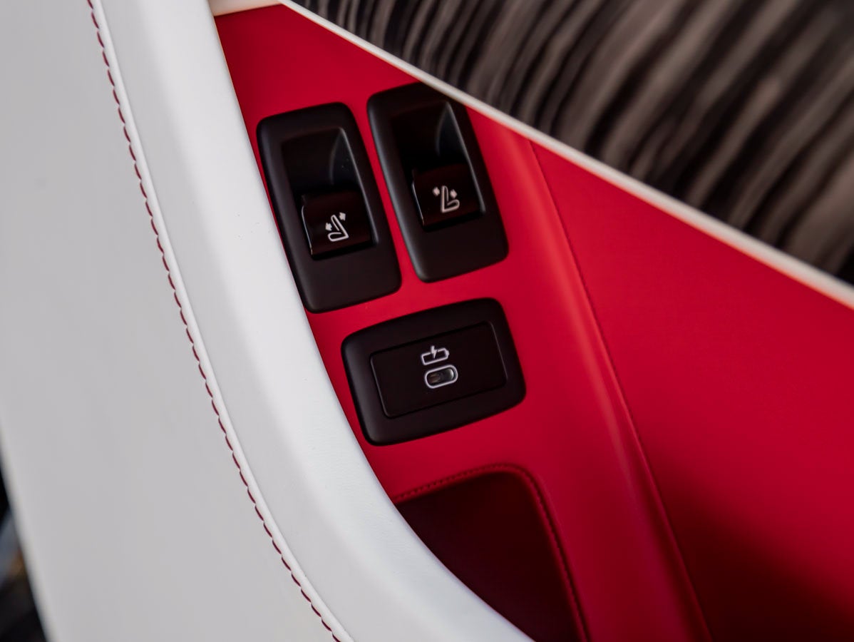 2027 Rolls-Royce Cullinan 