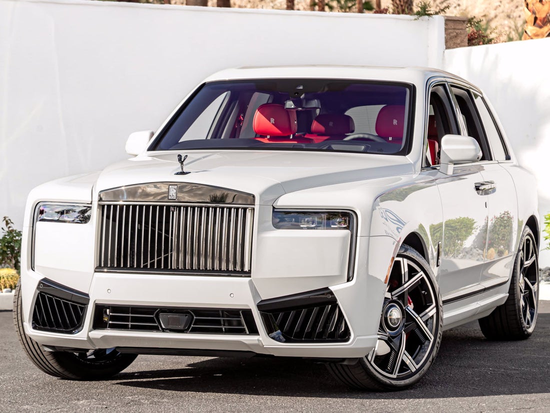 2027 Rolls-Royce Black Badge Cullinan — photo 1 of 44
