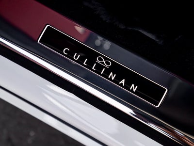 2027 Rolls-Royce Black Badge Cullinan