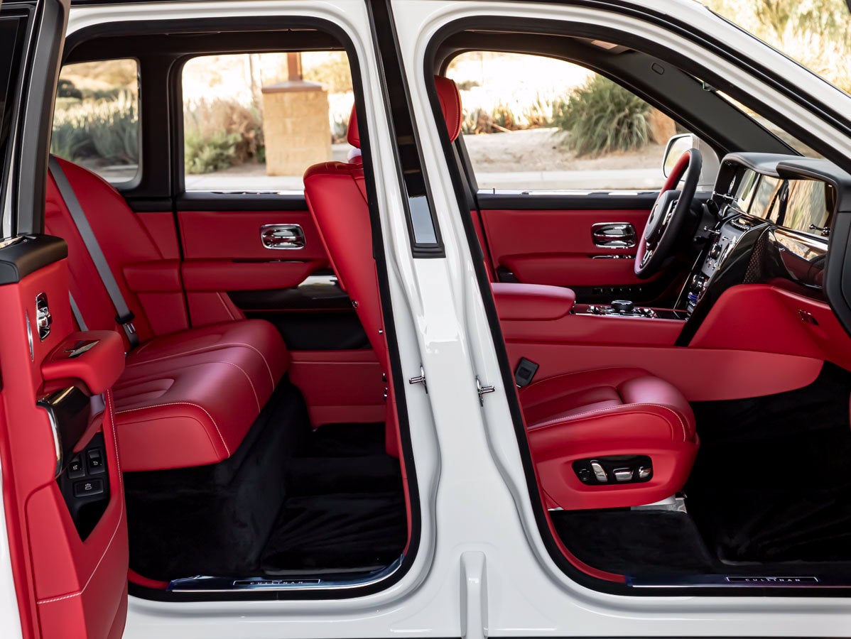 2027 Rolls-Royce Black Badge Cullinan