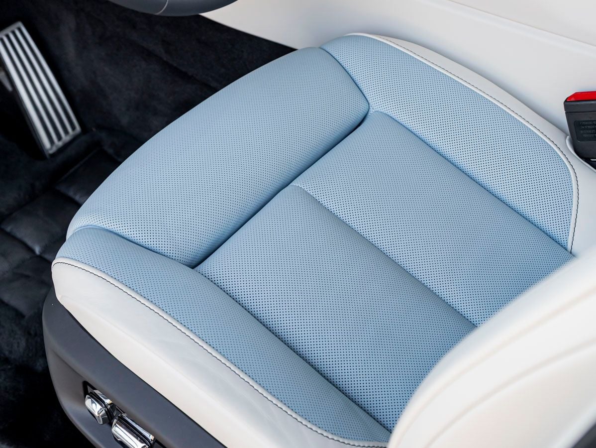 2026 Rolls-Royce Black Badge Cullinan