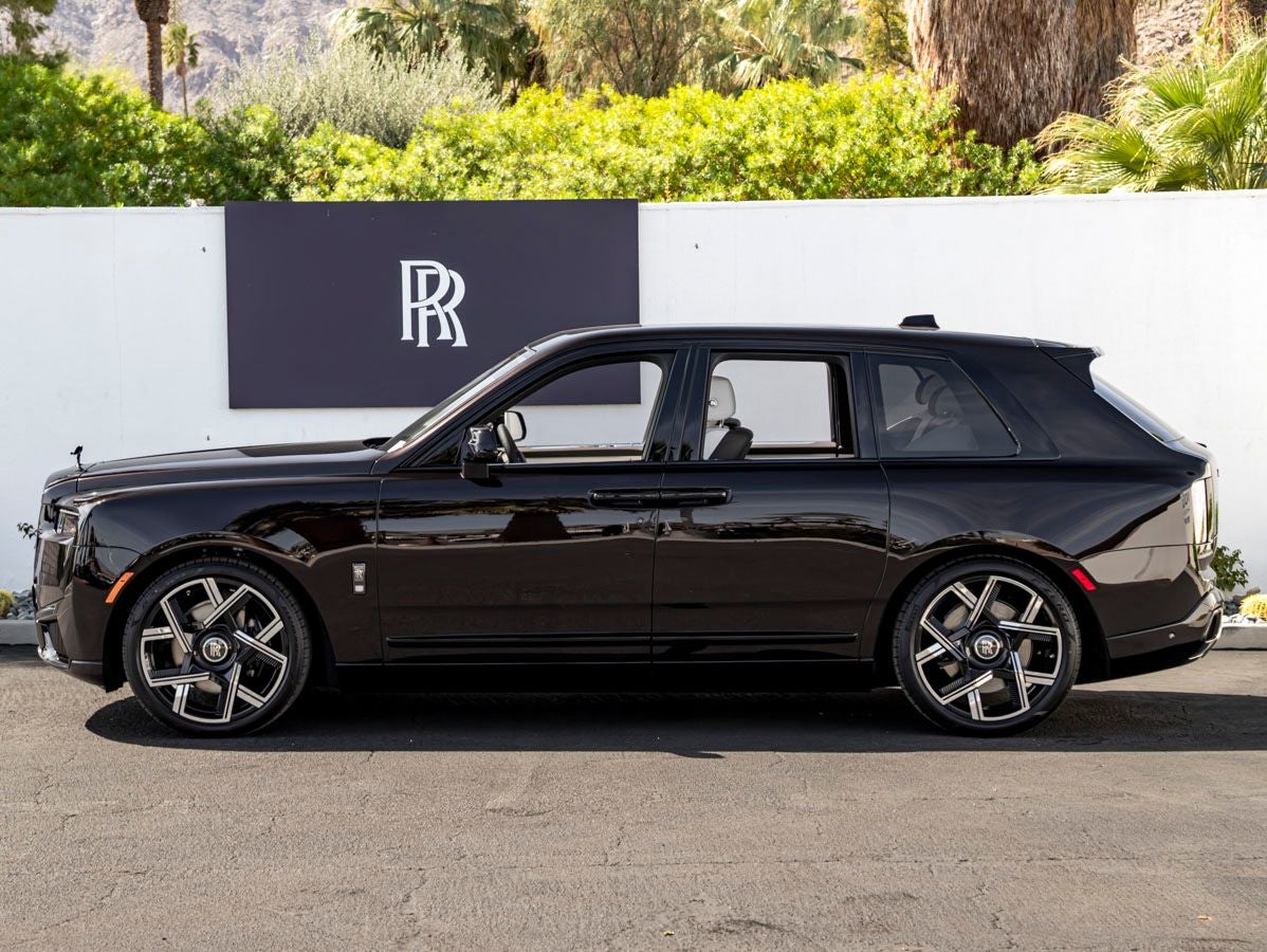 2026 Rolls-Royce Black Badge Cullinan