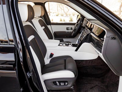 2026 Rolls-Royce Black Badge Cullinan