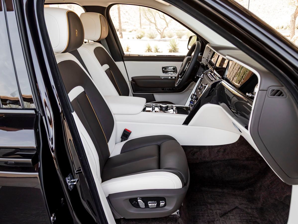 2026 Rolls-Royce Black Badge Cullinan